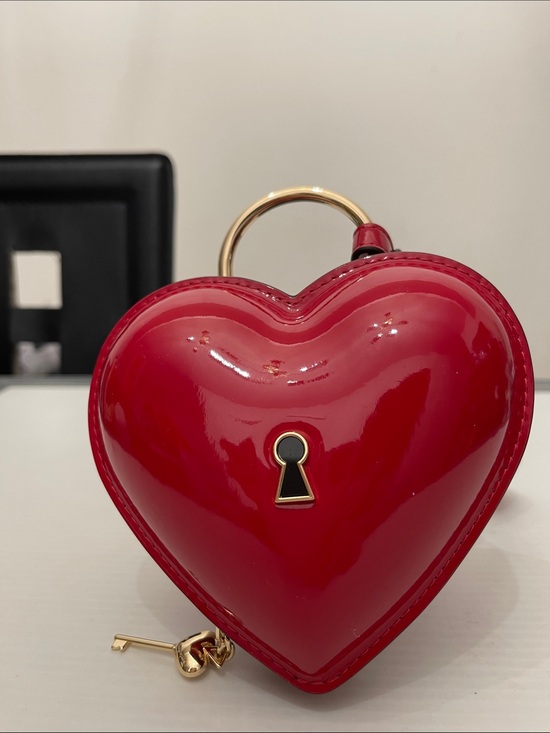 kate spade Handbags - KATE SPACE NEW YORK KEY TO MY HEART PATENT LEATHER WOMENS WRISTLET